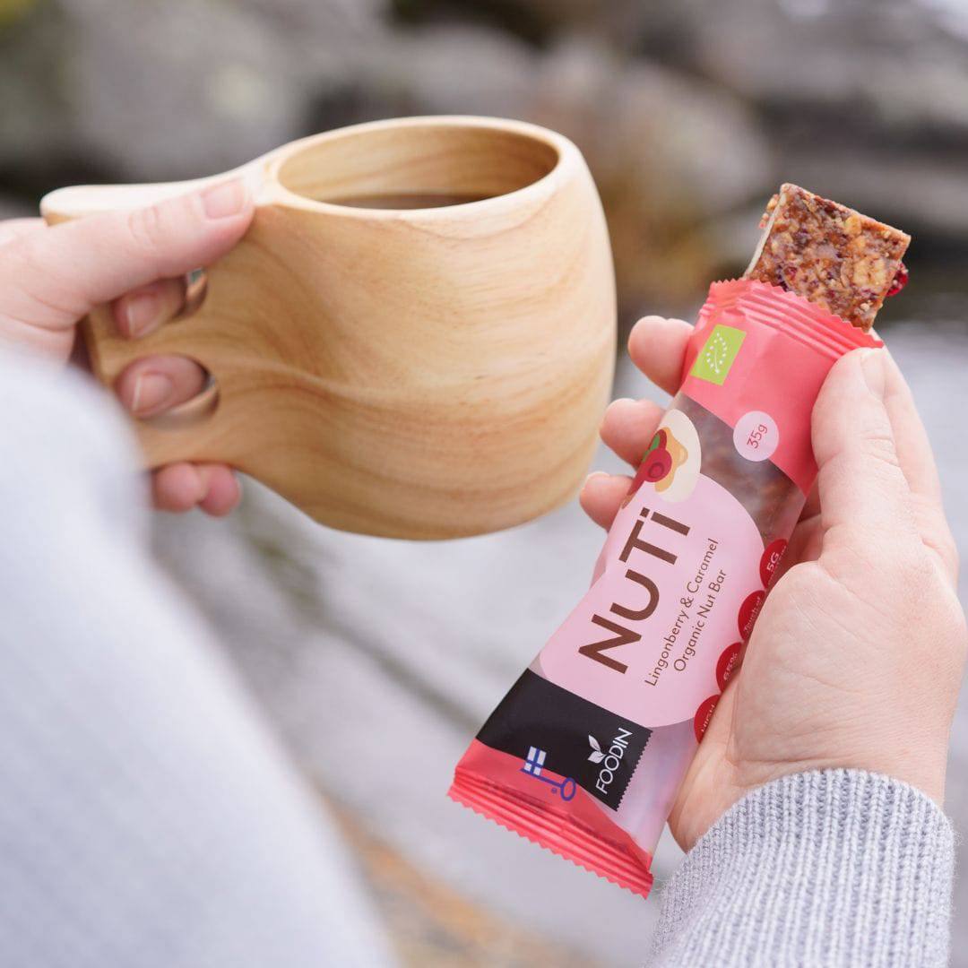 Organic Foodin NUTI Lingonberry & Caramel snack pack by Organax Ltd, 35g x 15 pieces in a colorful package.