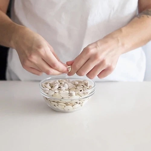Plant protein. Simple & nutritious.